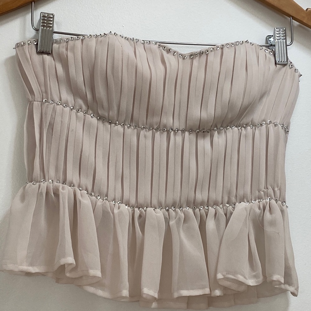 H&M size 4 cream chiffon off shoulders top.